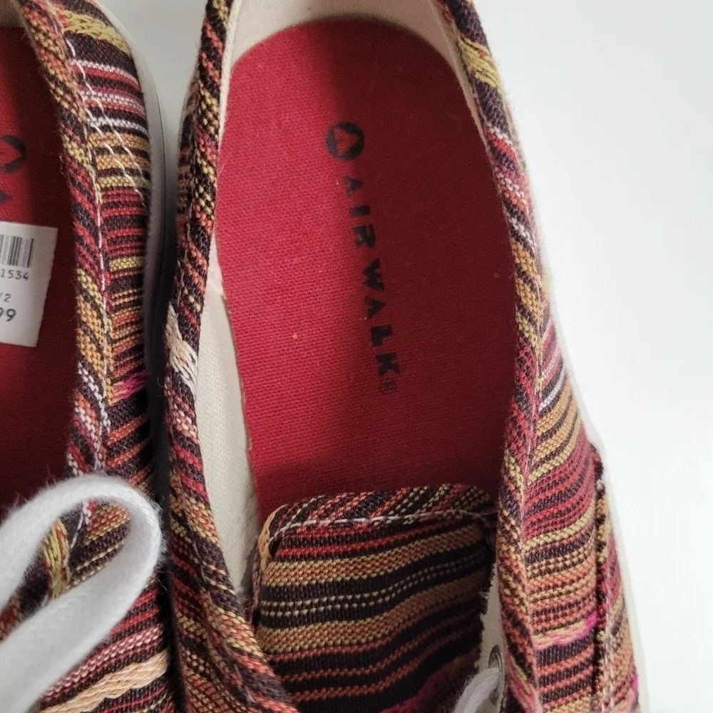 Airwalk Striped Canvas Lace Up Sneakers‎ Womens Size 7.5